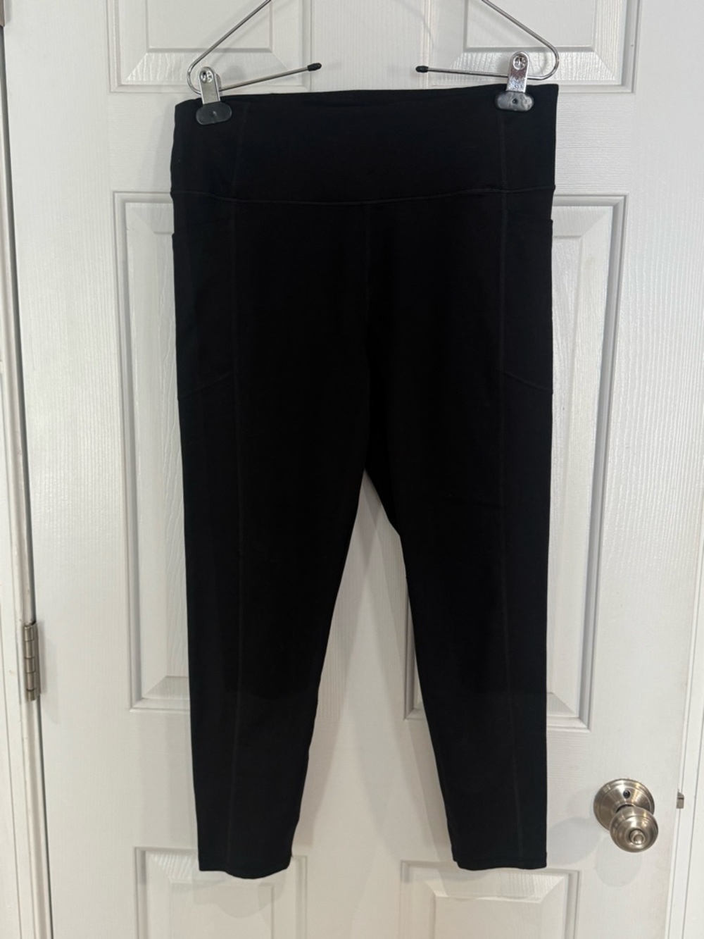 Victoria's Secret Black High-Rise Logo Leggings With Side Pockets